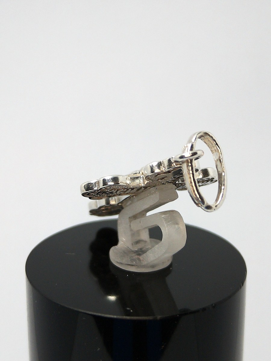 Stunning sterling silver cross — 360° view