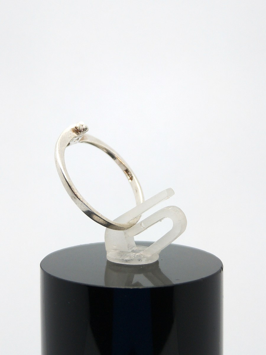 Sterling silver ring with sparkling CZ UK size N — 360° view