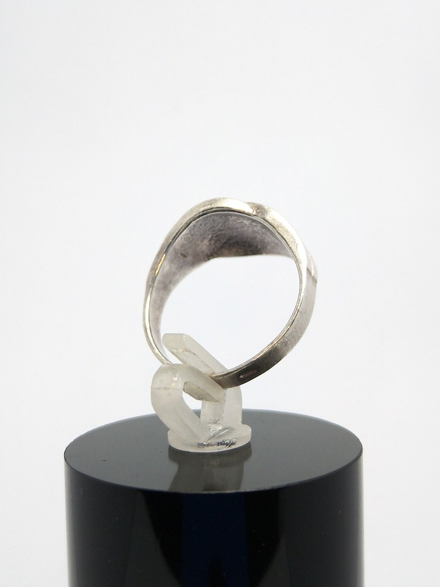 Sterling silver ring Uk size m 1/2 — 360° view
