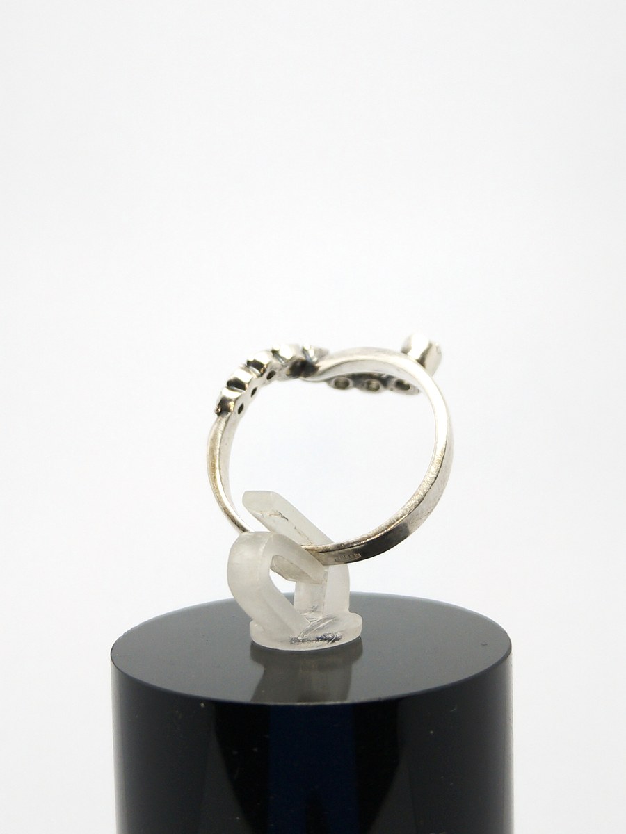 Stunning Sterling silver ring Uk size N, sparkling CZ — 360° view
