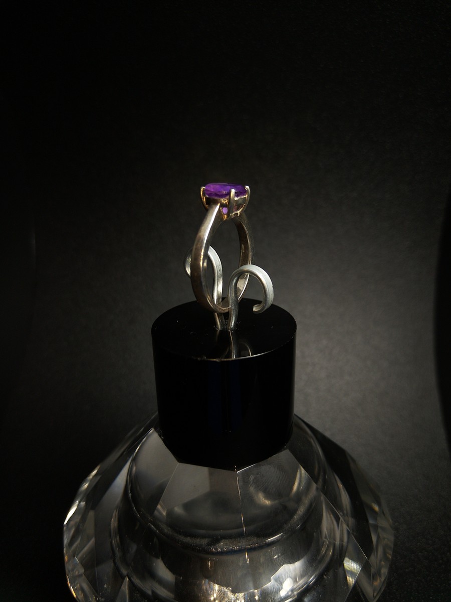 Silver 925 ring with natural amethyst, size N — 360° view