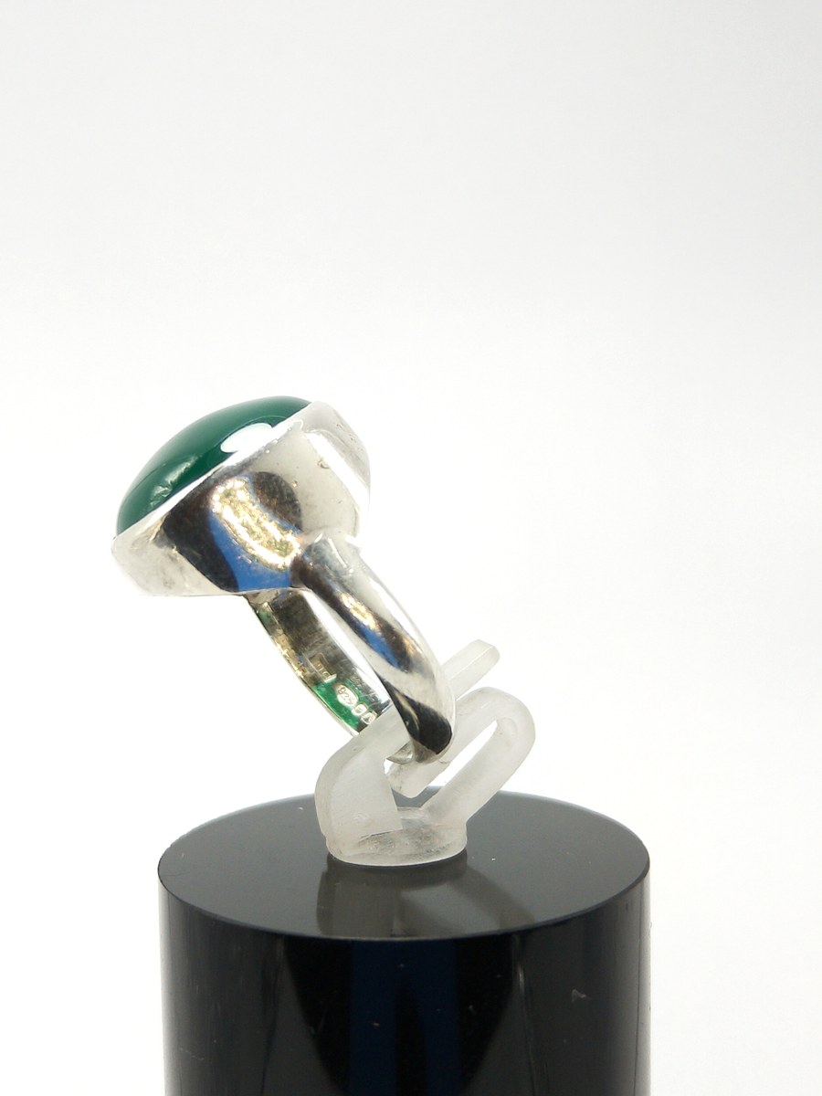 Vintage Sterling Silver Ring with Green Agate Uk size M 1/2 — 360° view