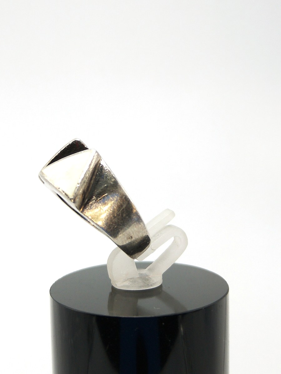 Vintage Modernist Sterling Silver Double Triangle Ring – Mother of Pearl – UK Size L / US 5¾ — 360° view