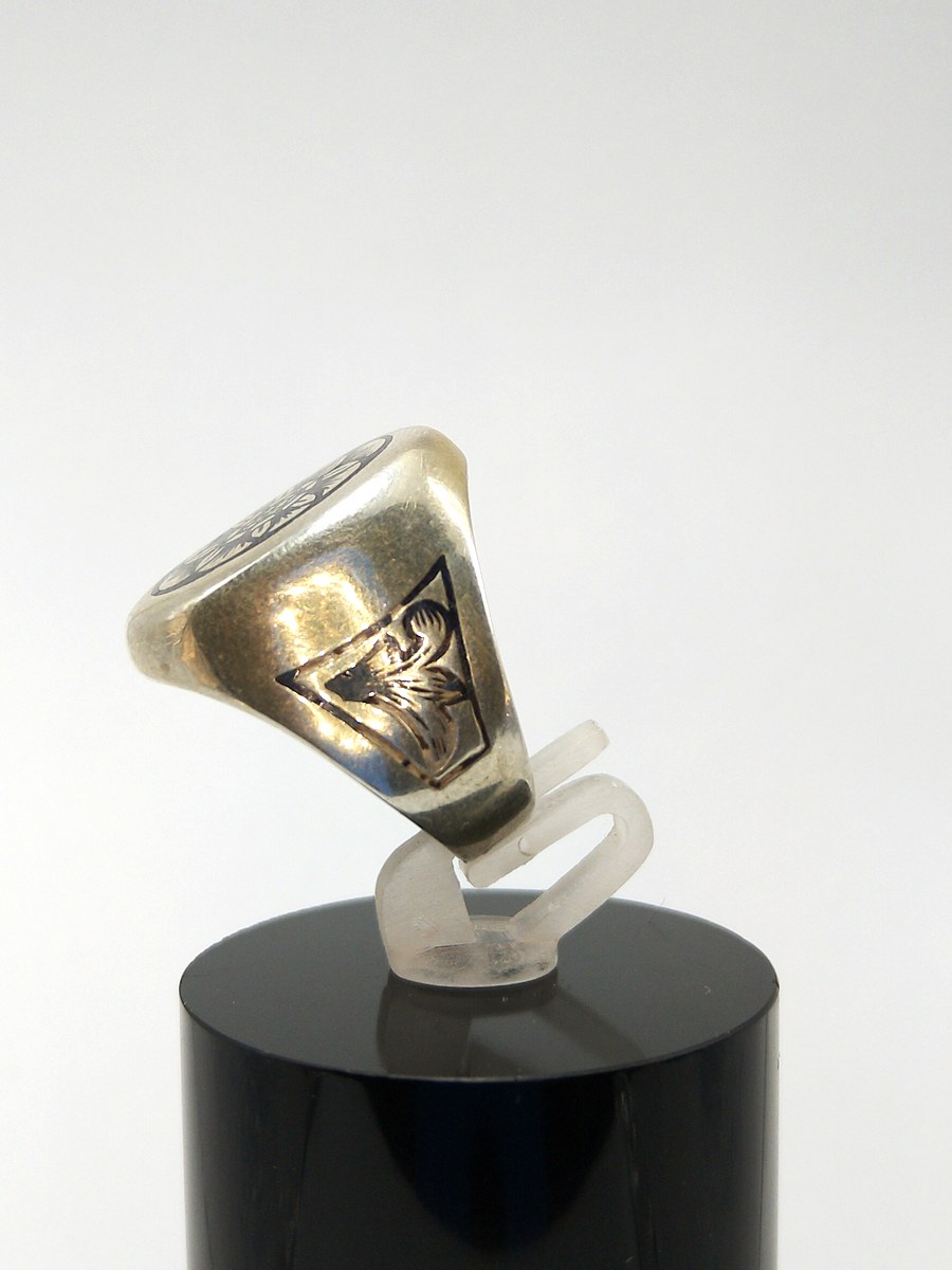 Vintage Soviet 875 Silver Niello Signet Ring Floral Engraved USSR UK Size M — 360° view